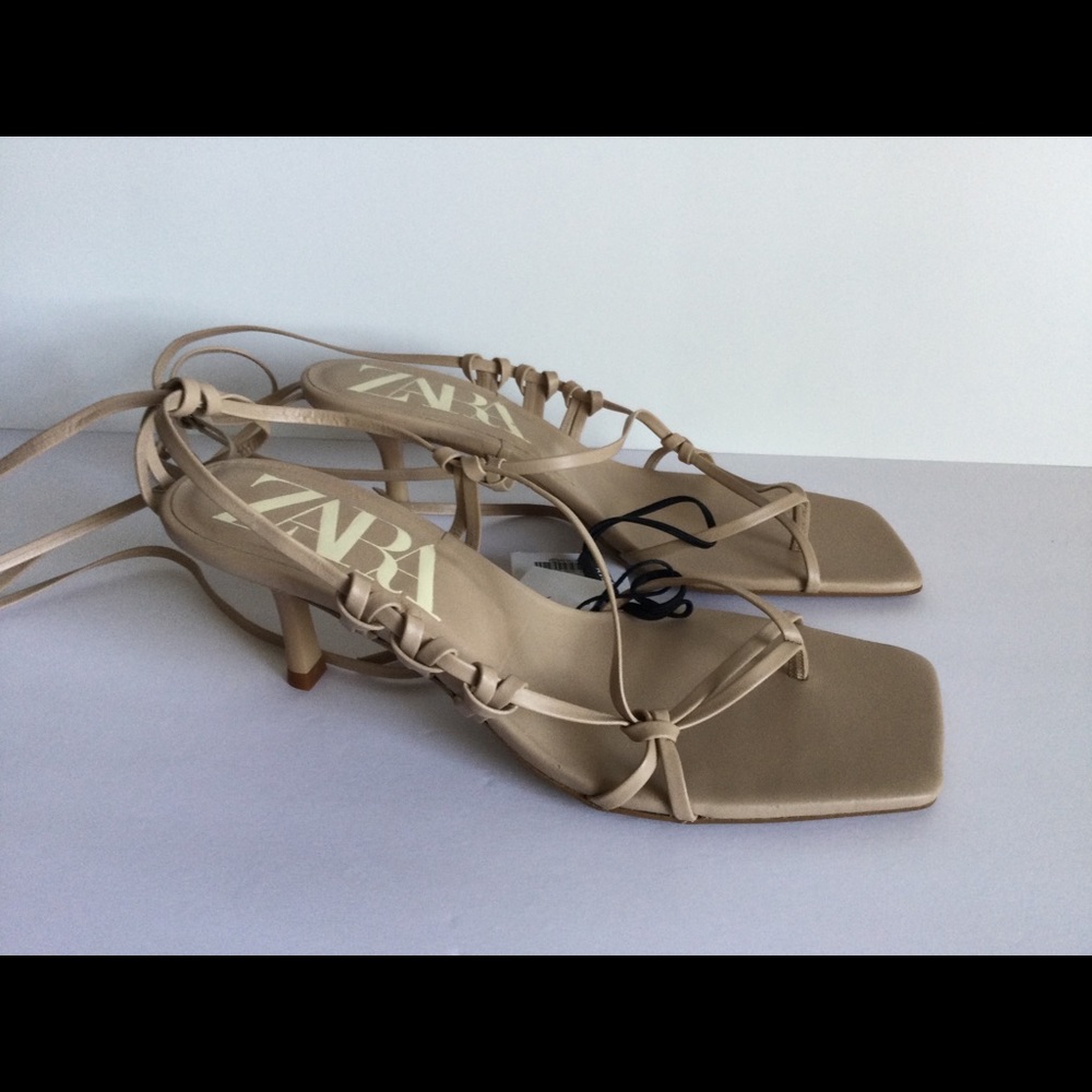 ZARA NEW WOMAN TIED HEEL LEATHER SQUARE SANDALS - Picture 9 of 12
